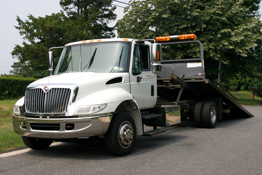 These Tips Will Help You Save Money When Hiring A Towing Service